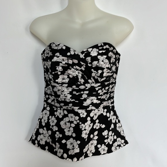 White House Black Market Strapless Silk Corset Top Size 4 - Picture 2 of 10